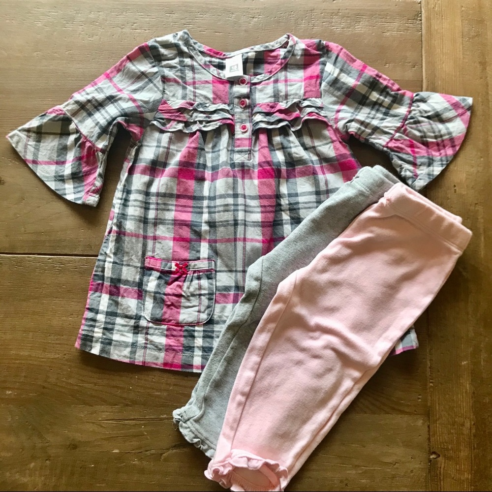 Carters top and bottom bundle 18 months